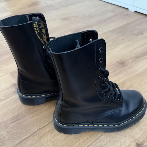 DOC MARTENS smooth leather mid calf boots - Picture 6 of 13